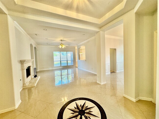 Building Photo - 2604 Hidden Creek Dr