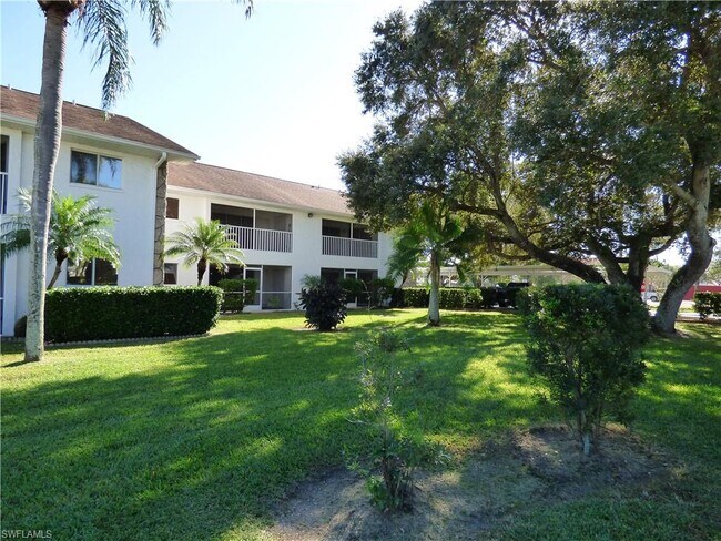 Building Photo - 59 Camelot Gardens Blvd