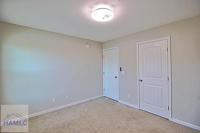 Building Photo - 1301 Windrow Dr