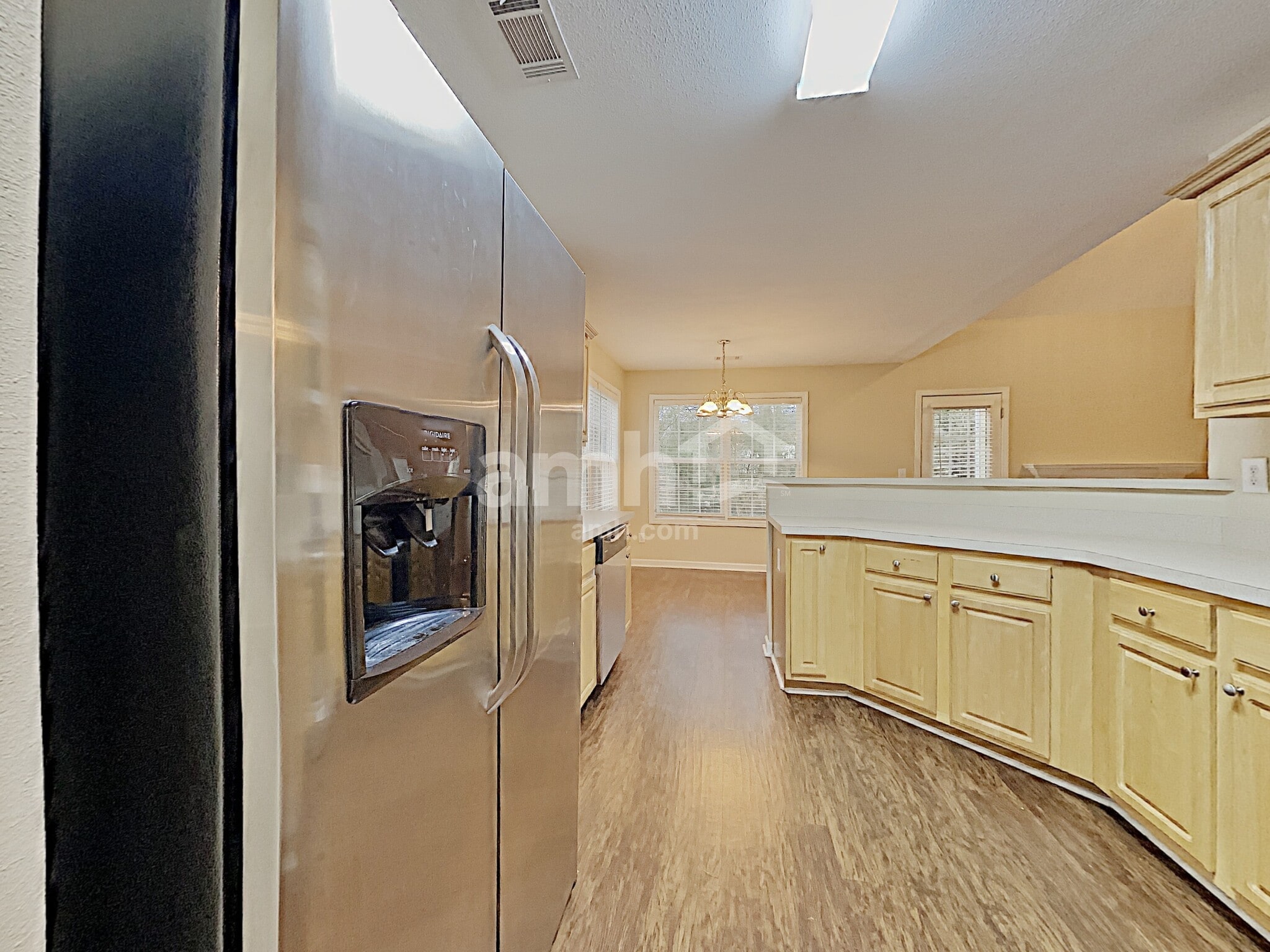 Building Photo - 6483 Grand Hickory Dr