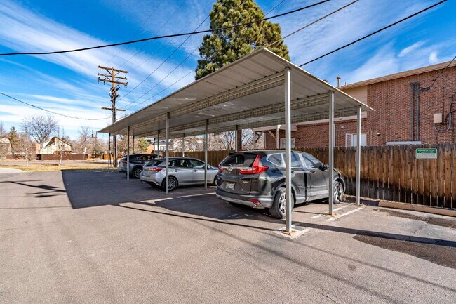 Building Photo - Stylish 2BR/2BA Condo with Patio & Parking...