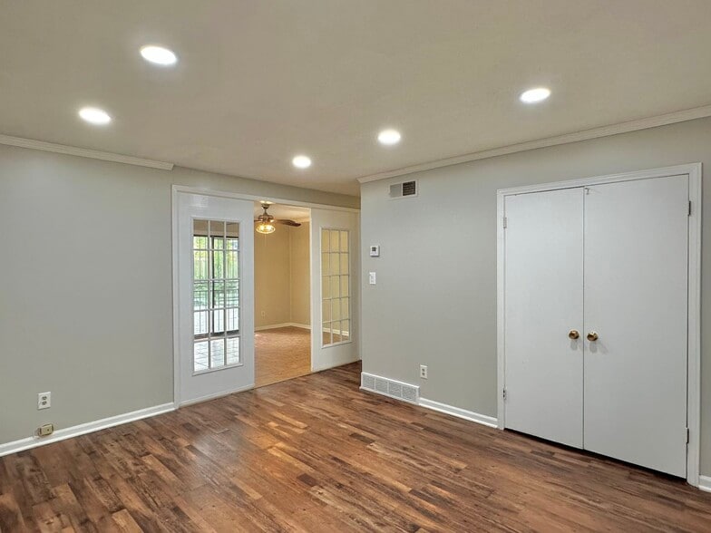 Building Photo - 4167 Cochese Rd