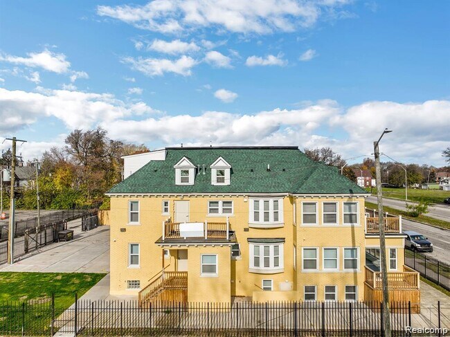 Building Photo - 799 E Grand Blvd