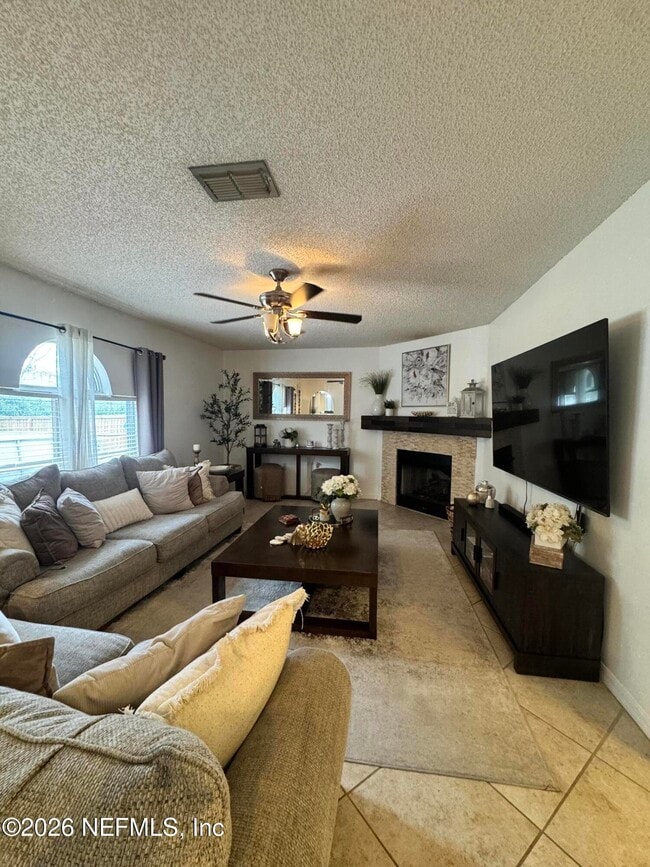 Building Photo - 12341 Glenn Hollow Dr