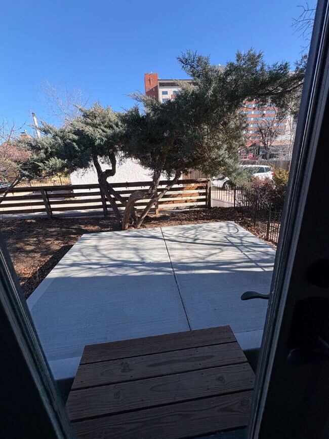 Building Photo - Old North End - Monroe