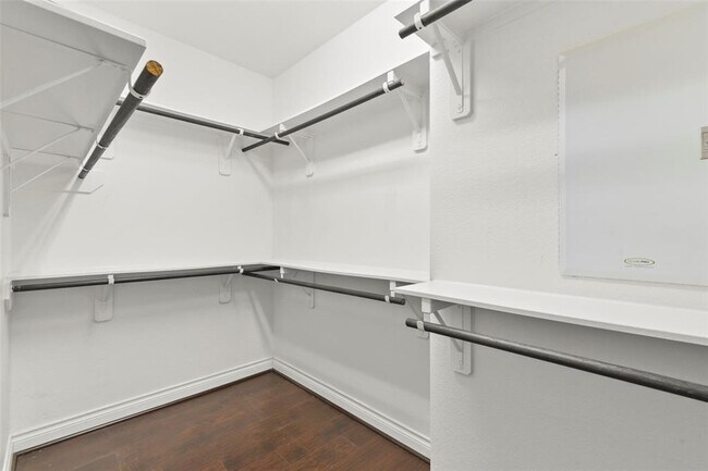 Building Photo - 10523 Largoward Ln
