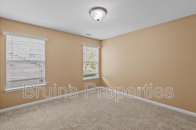 Building Photo - 1814 Castle Gate Ct