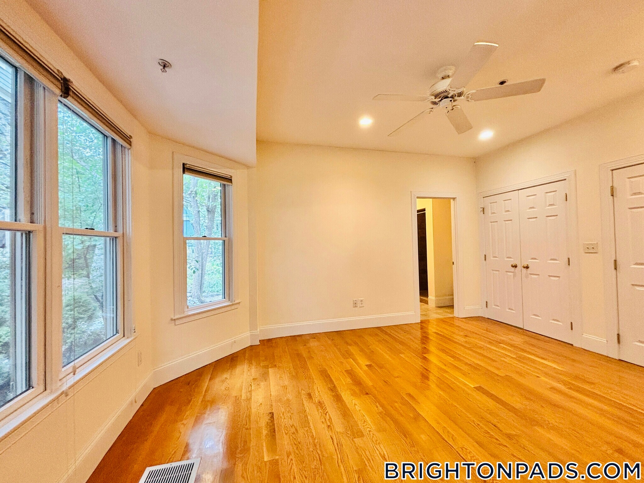 Building Photo - 10 Selkirk Rd