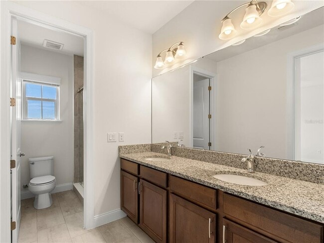 Building Photo - 10414 Royal Cypress Way