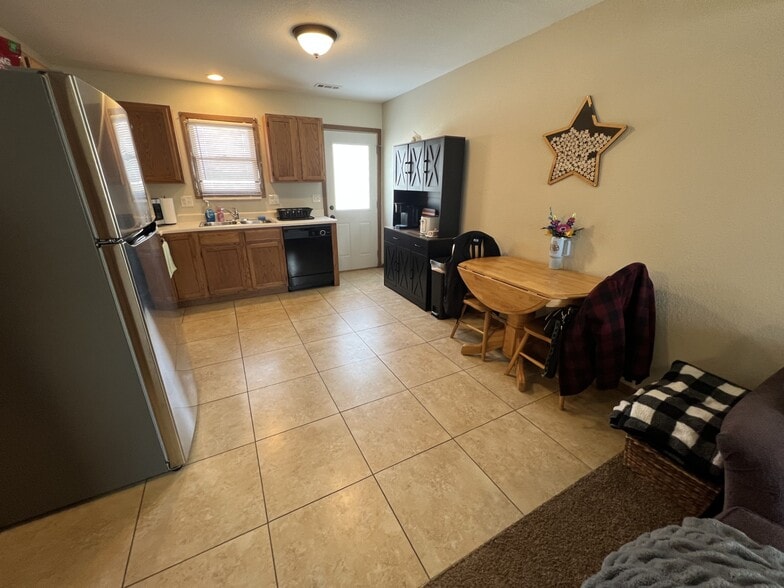 kitchen from living room - 2139 Hummingbird Dr