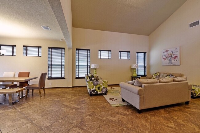 Building Photo - BEAUTIFUL HOME  |  4 BEDS & 3.5 BATHS  |  OFFICE  |  LOFT  |  NEAR 1604 AND 151