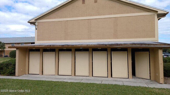 Building Photo - 183 Ulster Ln