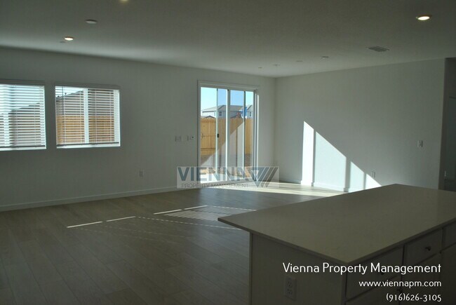 Building Photo - 4451 Duckhawk Cir