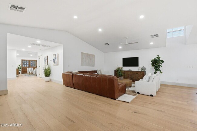 Building Photo - 2315 N 42nd St