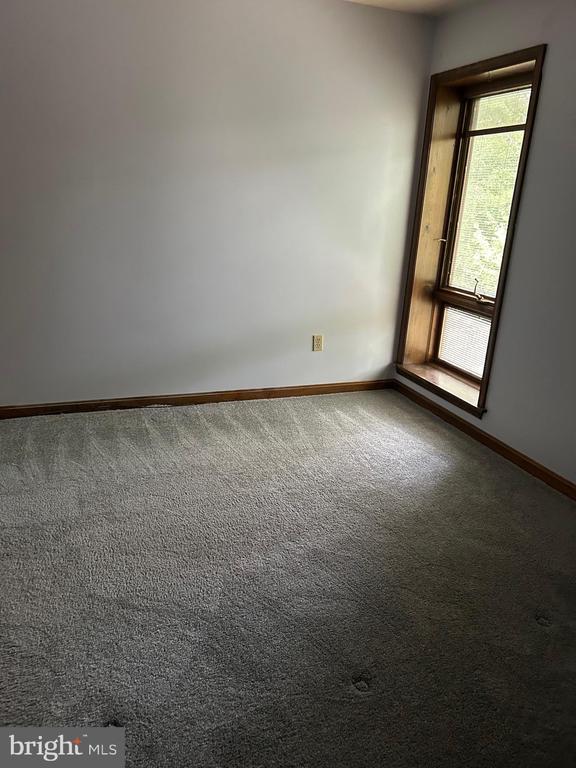 Building Photo - 23243 Rosewood Ct