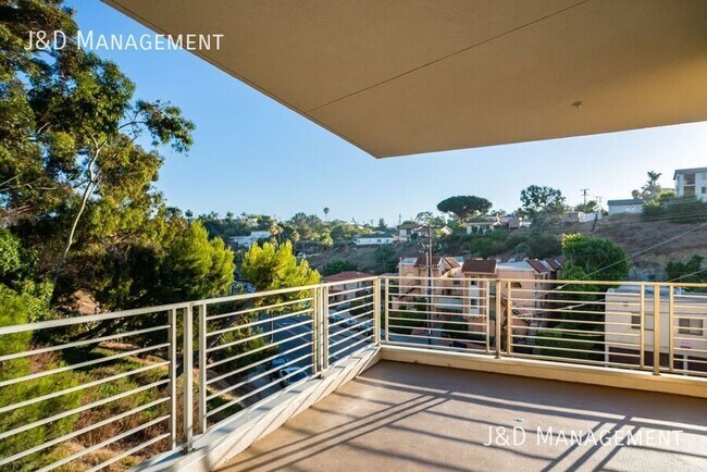 Building Photo - 3333 Reynard Way
