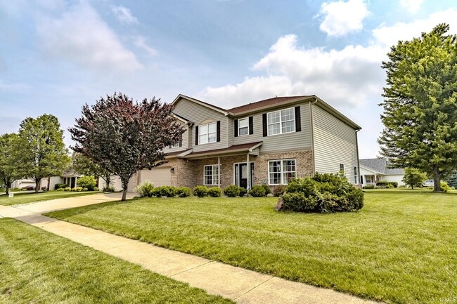 Primary Photo - 11 Kingfisher Cir