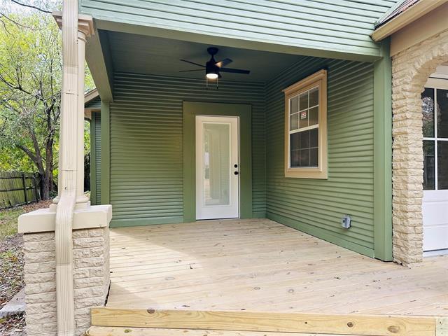 Primary Photo - 111 Pecan St
