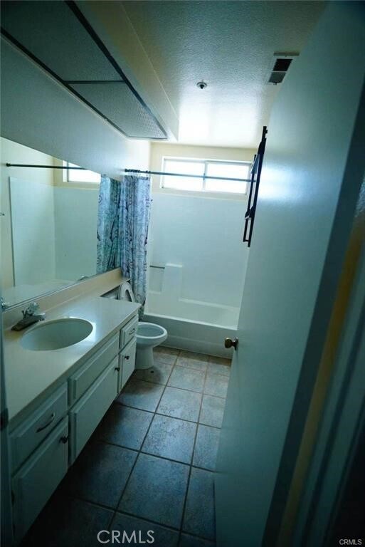 Building Photo - 17233 Cerritos St