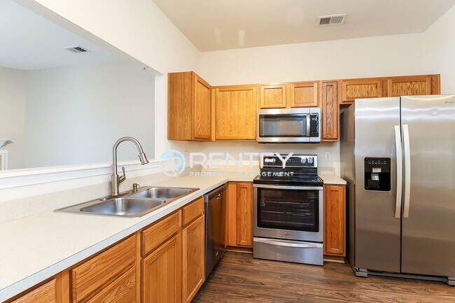 Building Photo - 18478 Streamline Ct