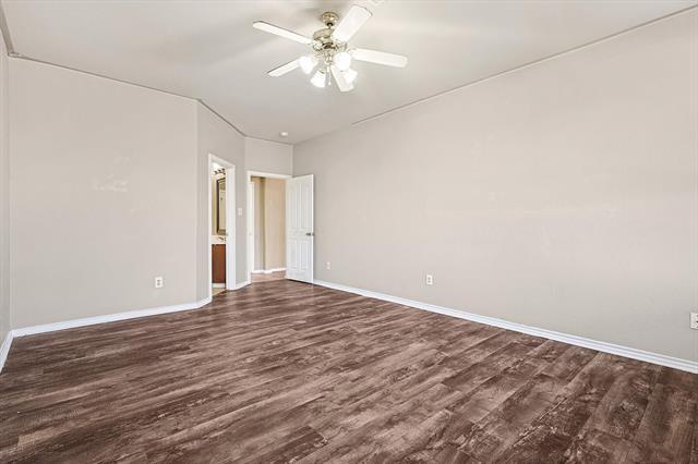 Building Photo - 8837 Sunset Trace Dr
