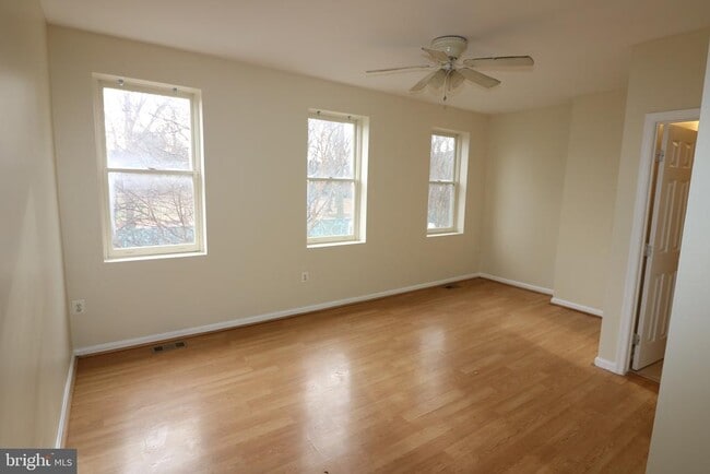 Building Photo - 403 O St NW