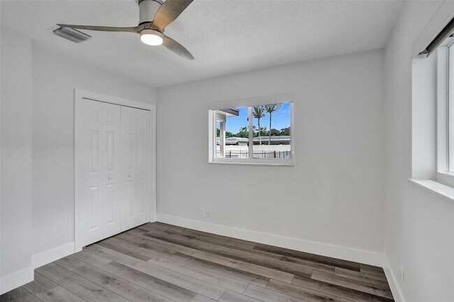 Building Photo - 5361 SW 7th St