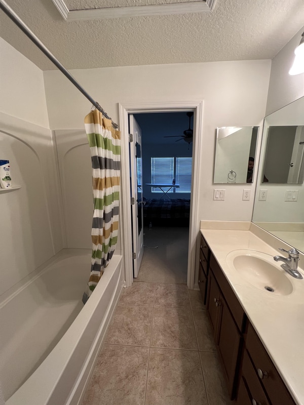 Building Photo - 8087 Summer Cove Ct