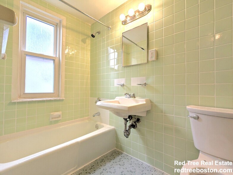 Building Photo - 54 S Huntington Ave