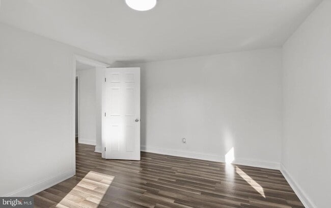 Building Photo - 267 Wheat Rd