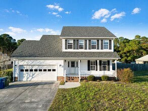 Building Photo - Farmhouse-Style Home Minutes from the Water | No HOA