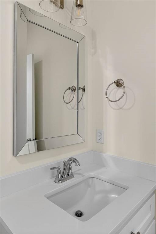 Building Photo - 204 Palm St