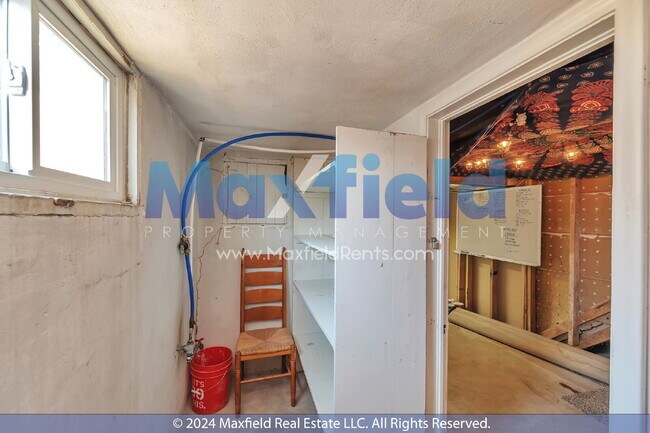 Building Photo - SUGAR HOUSE - 3 BD 1 BA Pet Friendly