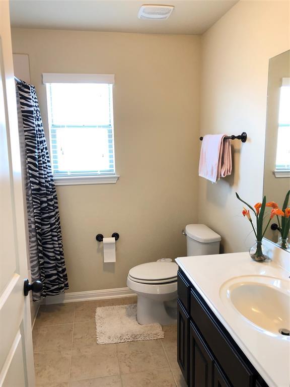Building Photo - 4001 Tordera Dr