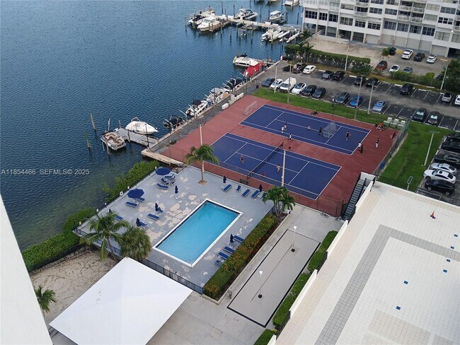 Building Photo - 2780 NE 183rd St