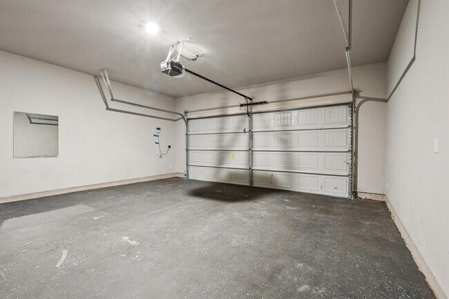 Building Photo - 1007 Guadalupe Bass Rd