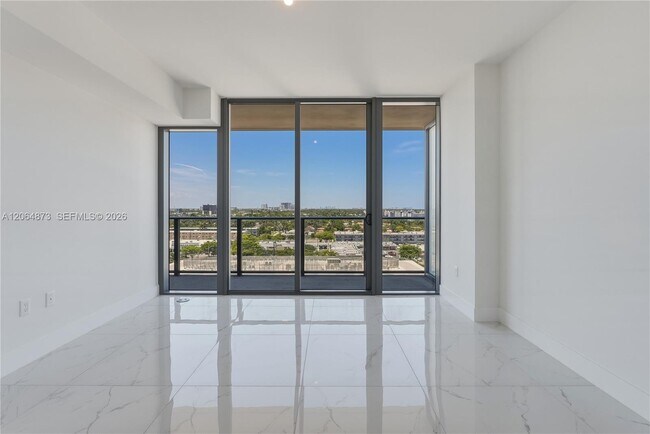 Building Photo - 1170 E Hallandale Beach Blvd