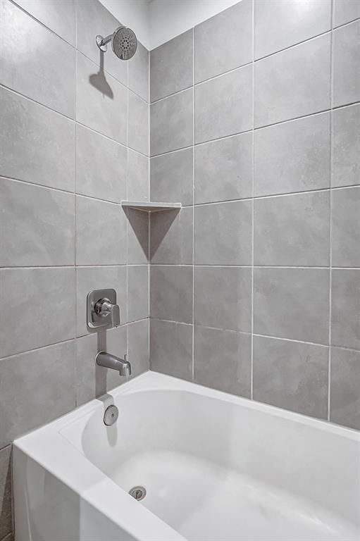 Building Photo - 7230-7230 Telford Holw Trl