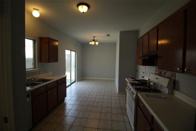 Building Photo - 12302 Uttimer Ln