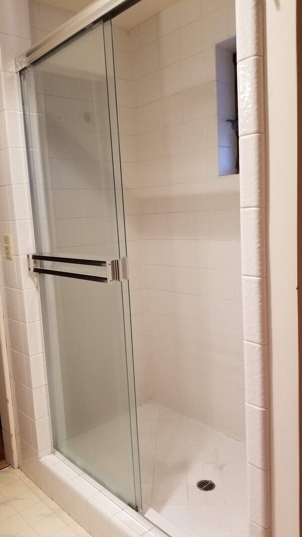 Building Photo - Central Roseville, Single Story Large Yard, Pool w/ Service 3 bedrooms, 2 baths,  1931sqft Gardne...