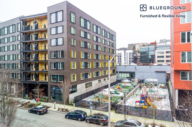 Building Photo - 535 Pontius Ave N