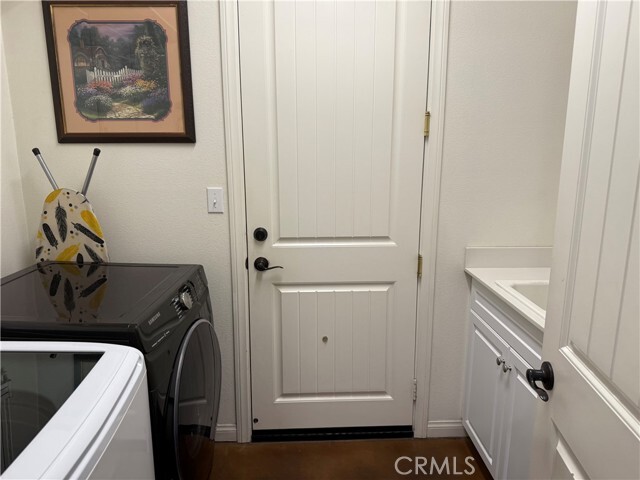 Building Photo - 7683 Prairie Dr