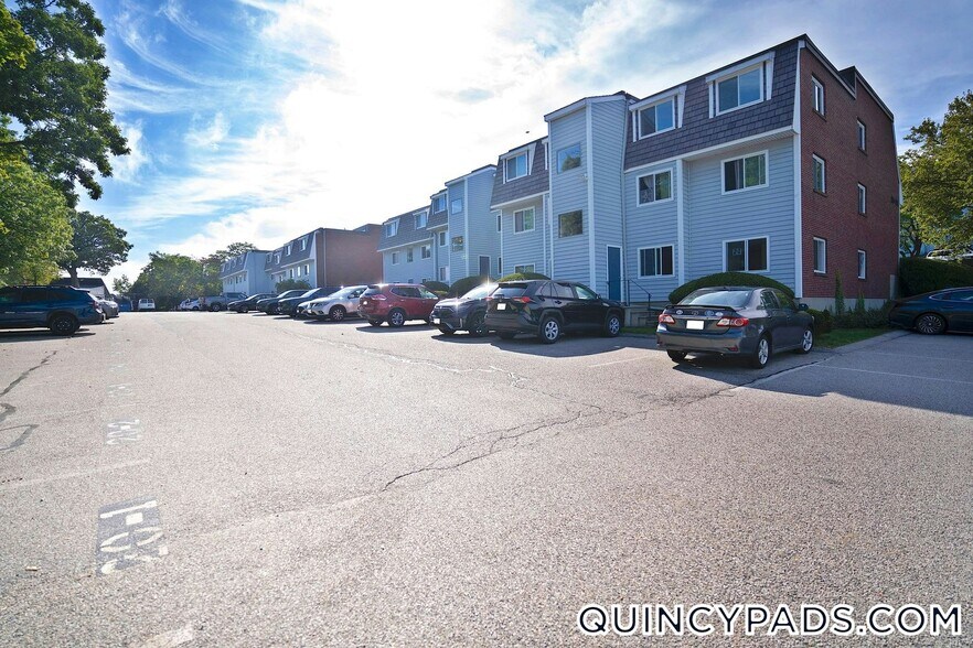 Building Photo - 55 Presidential Dr