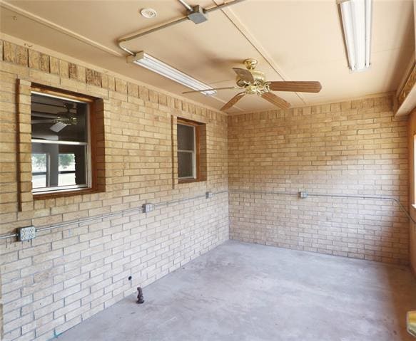 Building Photo - 1010 E Reno Rd