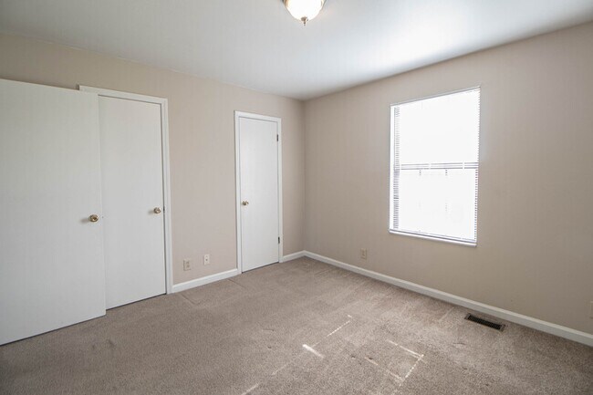 Building Photo - 288 Northridge Dr