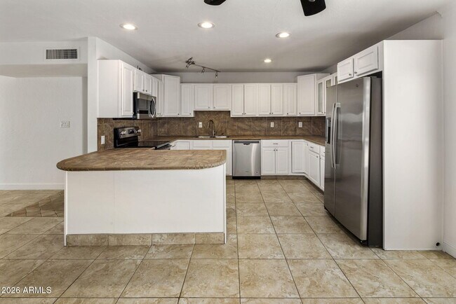 Building Photo - 8307 E Monterosa St