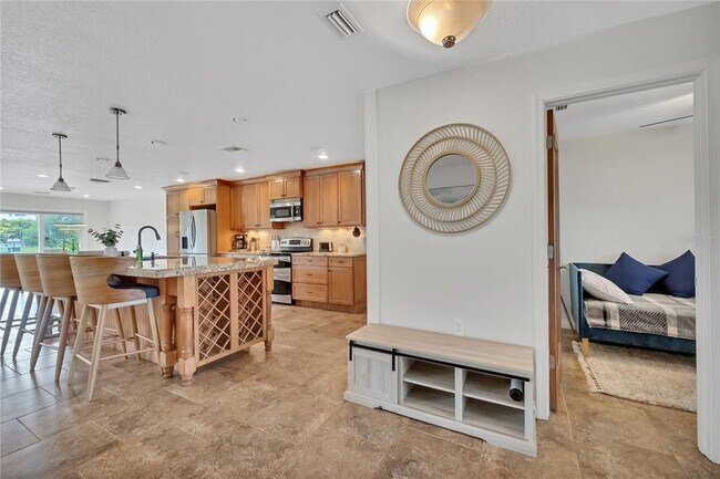 Building Photo - 2411 Nassau St