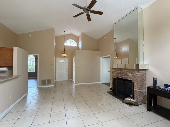Building Photo - 625 Remington Oak Dr