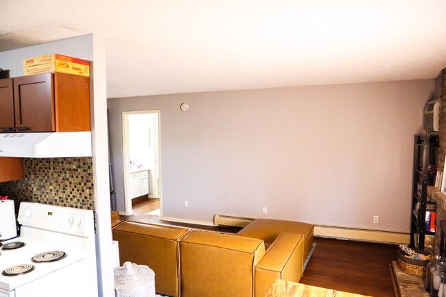 Building Photo - 1006 Westbrooke Way