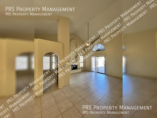 Building Photo - Single Story Phoenix Home Available Februa...